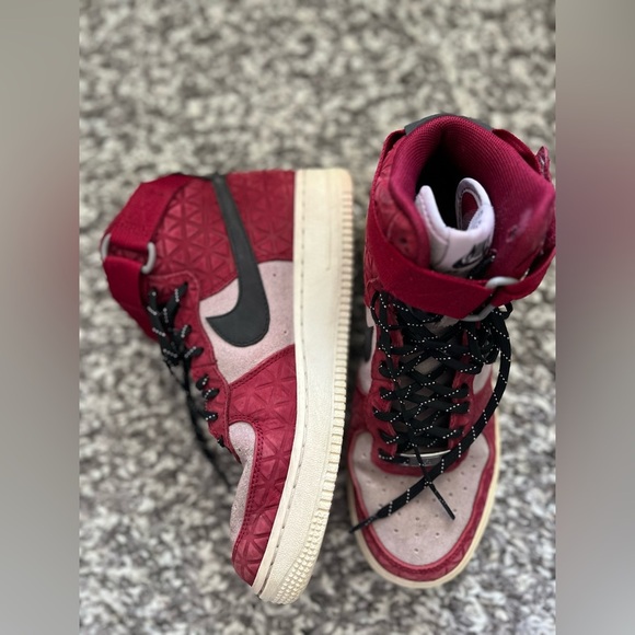 Nike Air Force 1 Hi Premium Suede Sneakers (size 7) - Picture 5 of 16